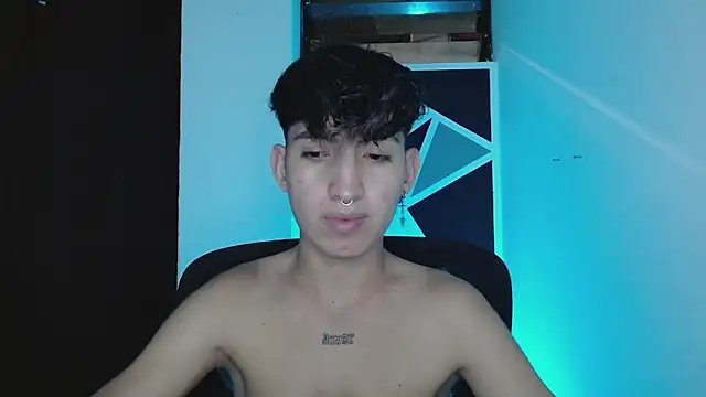 Snapshot of littlextreme chatting on March 7, 2025, 1:31 am littlextreme online show from March 7, 2025, 1:31 am