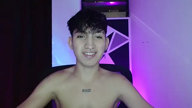 Snapshot of littlextreme chatting on March 18, 2025, 1:24 am littlextreme online show from March 18, 2025, 1:24 am