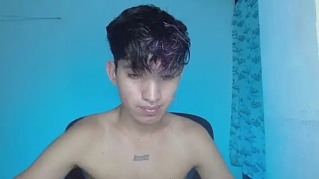 Snapshot of littlextreme chatting on February 24, 2025, 5:11 am littlextreme online show from February 24, 2025, 5:11 am