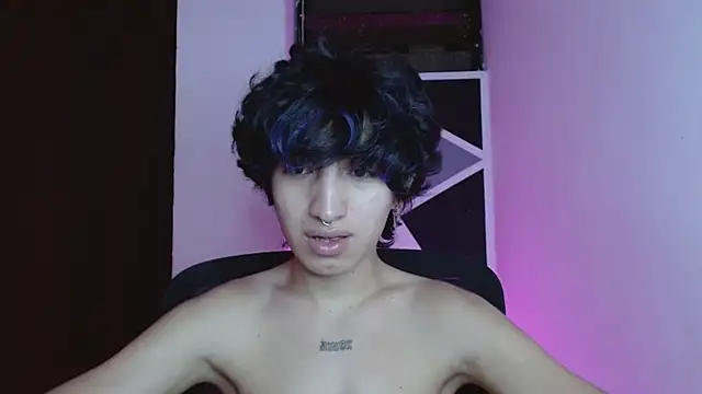 Snapshot of littlextreme chatting on February 14, 2026, 5:40 am littlextreme online show from February 14, 2026, 5:40 am