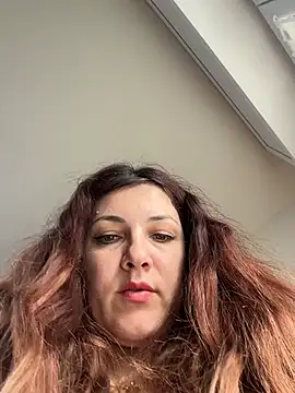 Snapshot of DaisyVibesss chatting on November 19, 2025, 9:09 am DaisyVibesss online show from November 19, 2025, 9:09 am