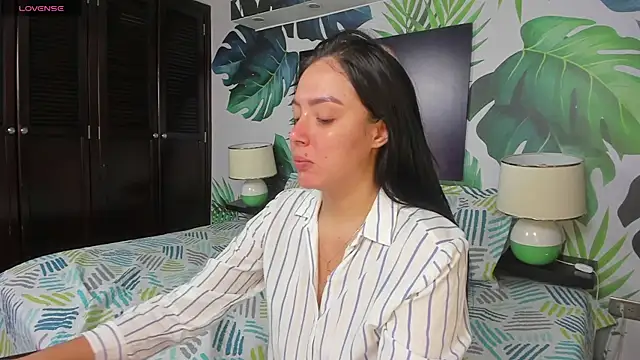 brianna 196 online show from October 6, 2025, 7:47 pm