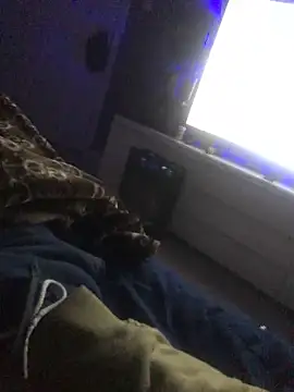 Hugetings online show from December 4, 2024, 11:35 am