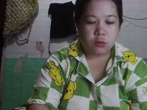 Snapshot of hotsexylyn chatting on November 8, 2025, 5:44 am hotsexylyn online show from November 8, 2025, 5:44 am