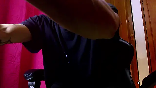 Snapshot of Allan_Keller chatting on October 29, 2025, 6:34 am Allan Keller online show from October 29, 2025, 6:34 am