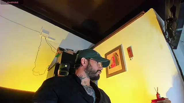 CamiloGray  online show from December 3, 2025, 2:16 pm