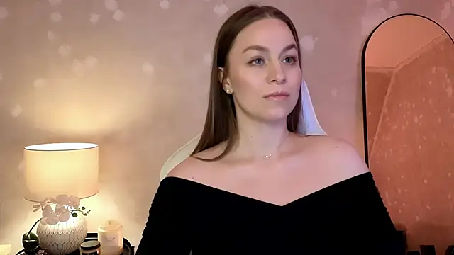 Snapshot of MilaFleur chatting on October 4, 2025, 2:18 pm MilaFleur online show from October 4, 2025, 2:18 pm