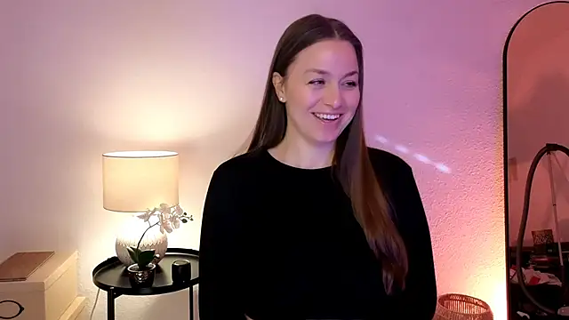 Snapshot of MilaFleur chatting on February 25, 2025, 9:09 am MilaFleur online show from February 25, 2025, 9:09 am