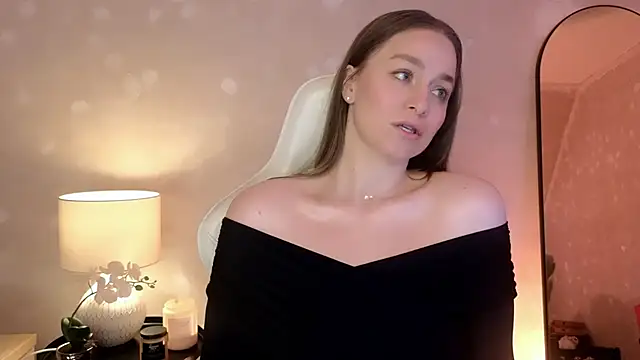 Snapshot of MilaFleur chatting on September 28, 2025, 2:24 pm MilaFleur online show from September 28, 2025, 2:24 pm