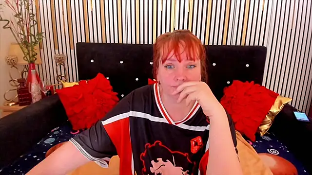 Snapshot of SinFulTitsDD chatting on February 17, 2026, 1:19 pm SinFulTitsDD online show from February 17, 2026, 1:19 pm