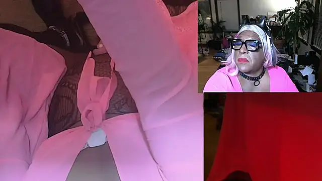 Snapshot of Gray-Platinum-Orchid chatting on January 1, 2025, 12:00 pm Gray-Platinum-Orchid online show from January 1, 2025, 12:00 pm