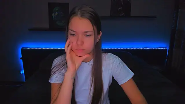 Snapshot of AlexaBarkley chatting on November 4, 2025, 12:14 am AlexaBarkley online show from November 4, 2025, 12:14 am