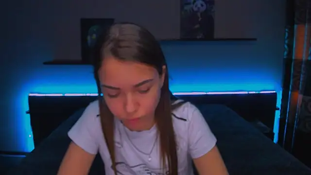 Snapshot of AlexaBarkley chatting on February 13, 2025, 6:09 am AlexaBarkley online show from February 13, 2025, 6:09 am