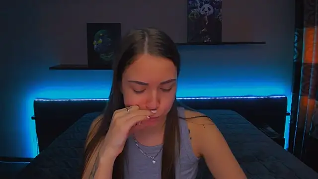 Snapshot of AlexaBarkley chatting on February 17, 2025, 6:31 am AlexaBarkley online show from February 17, 2025, 6:31 am