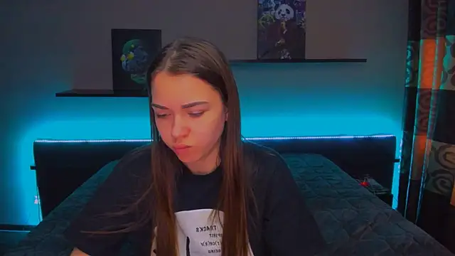 Snapshot of AlexaBarkley chatting on February 14, 2025, 3:11 am AlexaBarkley online show from February 14, 2025, 3:11 am