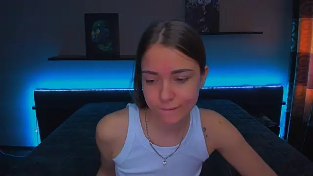 Snapshot of AlexaBarkley chatting on March 13, 2025, 6:16 am AlexaBarkley online show from March 13, 2025, 6:16 am