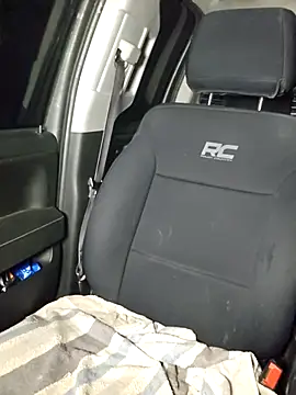 Snapshot of SheIsSomething chatting on November 3, 2025, 1:55 am SheIsSomething online show from November 3, 2025, 1:55 am