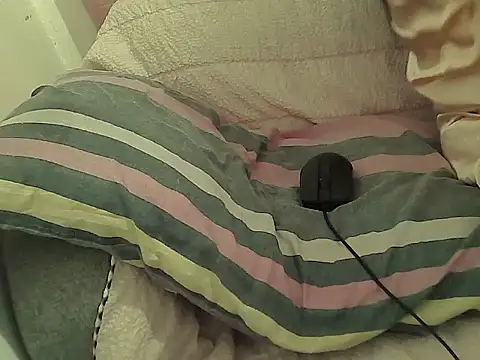 Snapshot of Alexiadreamer chatting on December 4, 2025, 5:01 pm Alexiadreamer online show from December 4, 2025, 5:01 pm