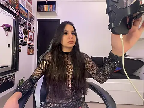 Snapshot of Myonlyhell chatting on January 28, 2025, 8:47 pm Myonlyhell online show from January 28, 2025, 8:47 pm