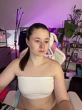 sweetest pie online show from February 22, 2026, 9:16 pm