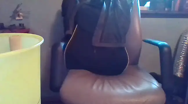 peaches playz online show from March 8, 2025, 5:33 pm