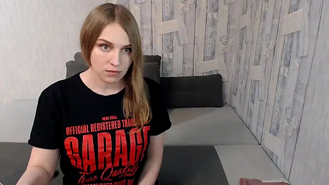 Pilly green  online show from March 9, 2025, 8:40 am