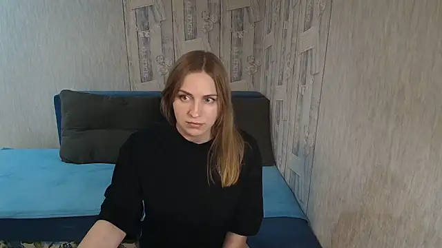 Pilly green  online show from March 1, 2026, 12:16 pm