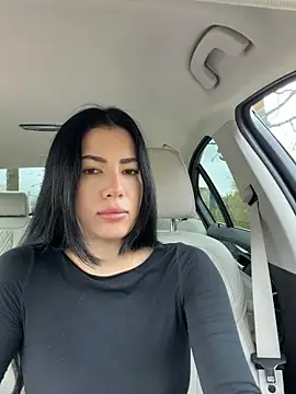 clairewntr online show from April 5, 2026, 11:28 am