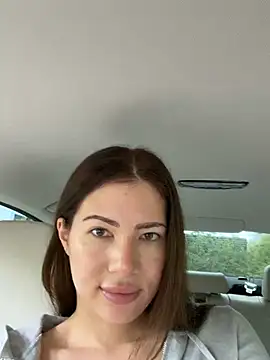 clairewntr online show from May 16, 2026, 10:36 am