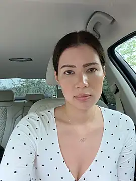clairewntr online show from May 13, 2026, 3:30 pm