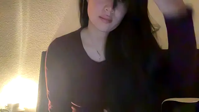 clairewntr online show from October 25, 2025, 7:14 pm