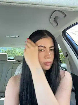 clairewntr online show from April 24, 2026, 12:07 pm