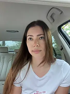 clairewntr online show from May 18, 2026, 2:00 pm