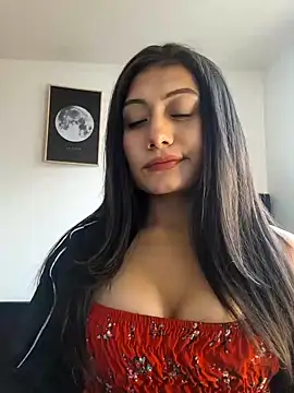 Snapshot of _Danna chatting on January 10, 2025, 7:43 pm  Danna online show from January 10, 2025, 7:43 pm