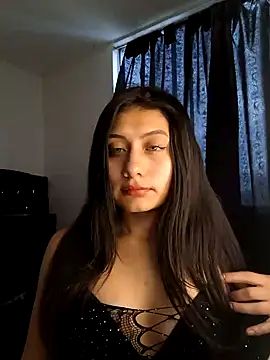 Snapshot of _Danna chatting on December 2, 2024, 3:31 pm  Danna online show from December 2, 2024, 3:31 pm