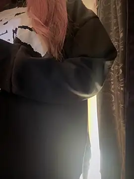  Danna online show from November 14, 2025, 1:09 am