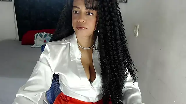 yeli xxx online show from November 9, 2025, 5:28 pm