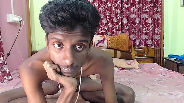 Snapshot of Skinny_Blackberry chatting on January 14, 2025, 6:24 am Skinny Blackberry online show from January 14, 2025, 6:24 am