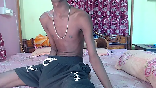 Snapshot of Skinny_Blackberry chatting on December 18, 2024, 5:37 am Skinny Blackberry online show from December 18, 2024, 5:37 am