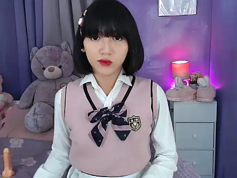 urlovelyfreya online show from October 31, 2025, 5:20 pm