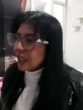 Snapshot of aisha_latina chatting on February 16, 2026, 3:43 pm aisha latina online show from February 16, 2026, 3:43 pm