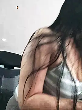 Snapshot of aisha_latina chatting on July 15, 2026, 1:29 pm aisha latina online show from July 15, 2026, 1:29 pm