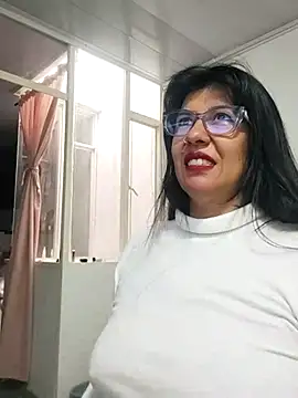 Snapshot of aisha_latina chatting on February 23, 2026, 3:01 pm aisha latina online show from February 23, 2026, 3:01 pm