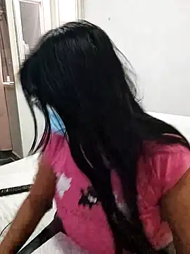 Snapshot of aisha_latina chatting on February 10, 2026, 3:22 pm aisha latina online show from February 10, 2026, 3:22 pm