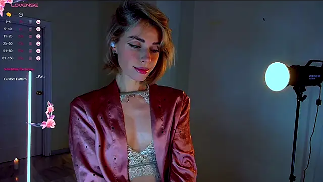 Arielle  03 online show from November 23, 2025, 9:47 pm