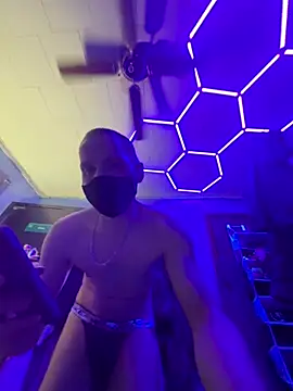 Cloudd Kingg Iceyyy online show from March 22, 2026, 5:25 pm