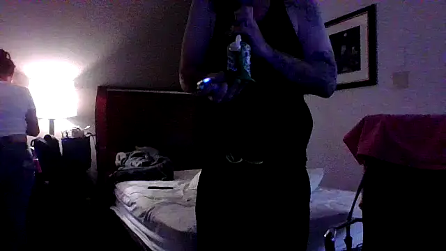 CAMINCHANCE online show from April 7, 2026, 12:34 am