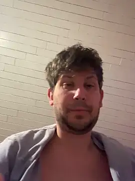 Snapshot of Taxidriver1988 chatting on March 1, 2025, 11:06 am Taxidriver1988 online show from March 1, 2025, 11:06 am