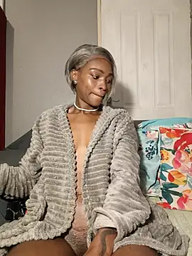 HoneyDropsX online show from May 27, 2026, 4:20 am