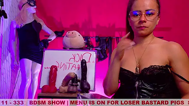 Snapshot of MistressSlut1 chatting on March 4, 2026, 11:07 am MistressSlut1 online show from March 4, 2026, 11:07 am